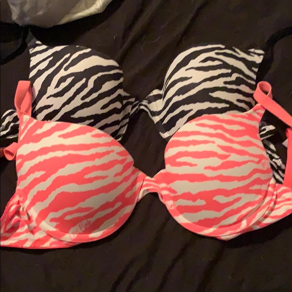 VS Bras
